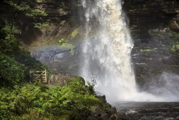 Hardraw Force waterfall with rainbow