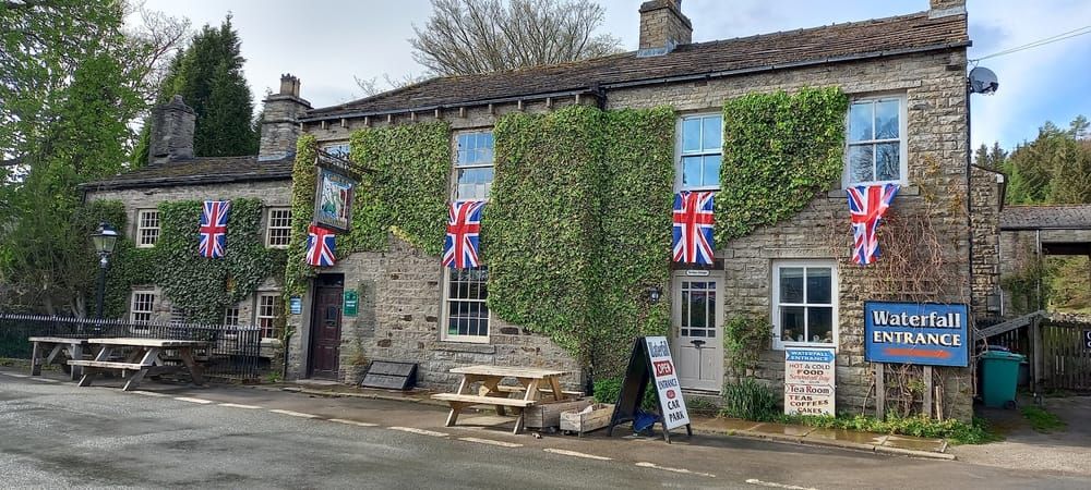 The Green Dragon Inn at Hardraw